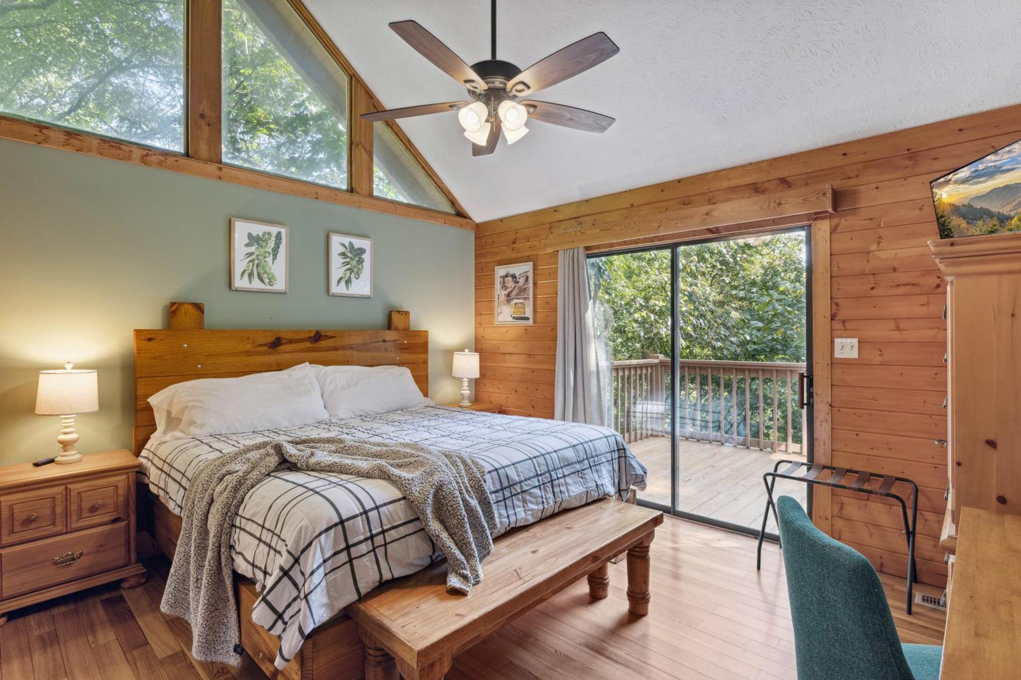 1 Min To The Parkway Spacious Cabin W 3 Suites And Extra Bedroom! Pigeon Forge Exterior photo