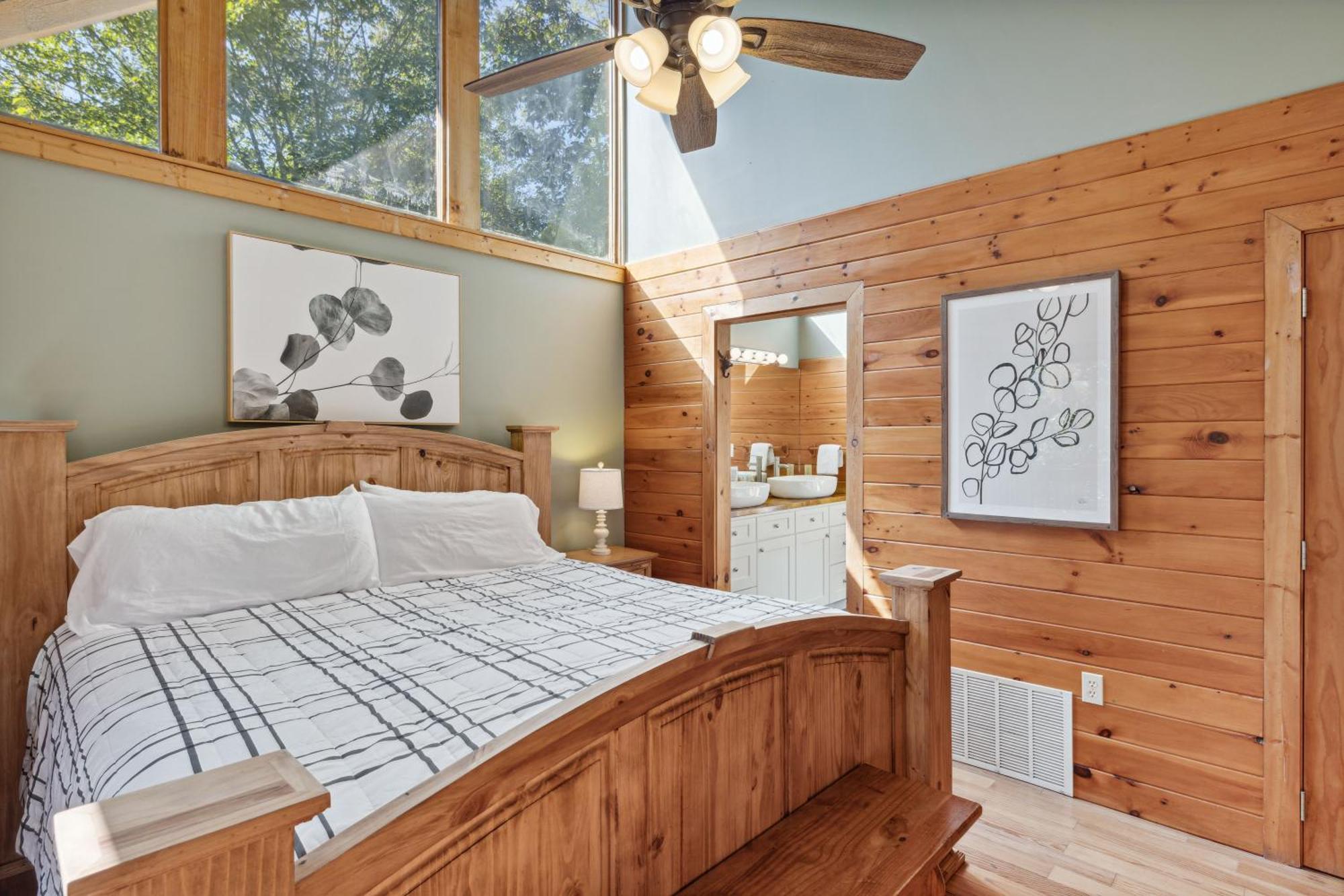 1 Min To The Parkway Spacious Cabin W 3 Suites And Extra Bedroom! Pigeon Forge Exterior photo