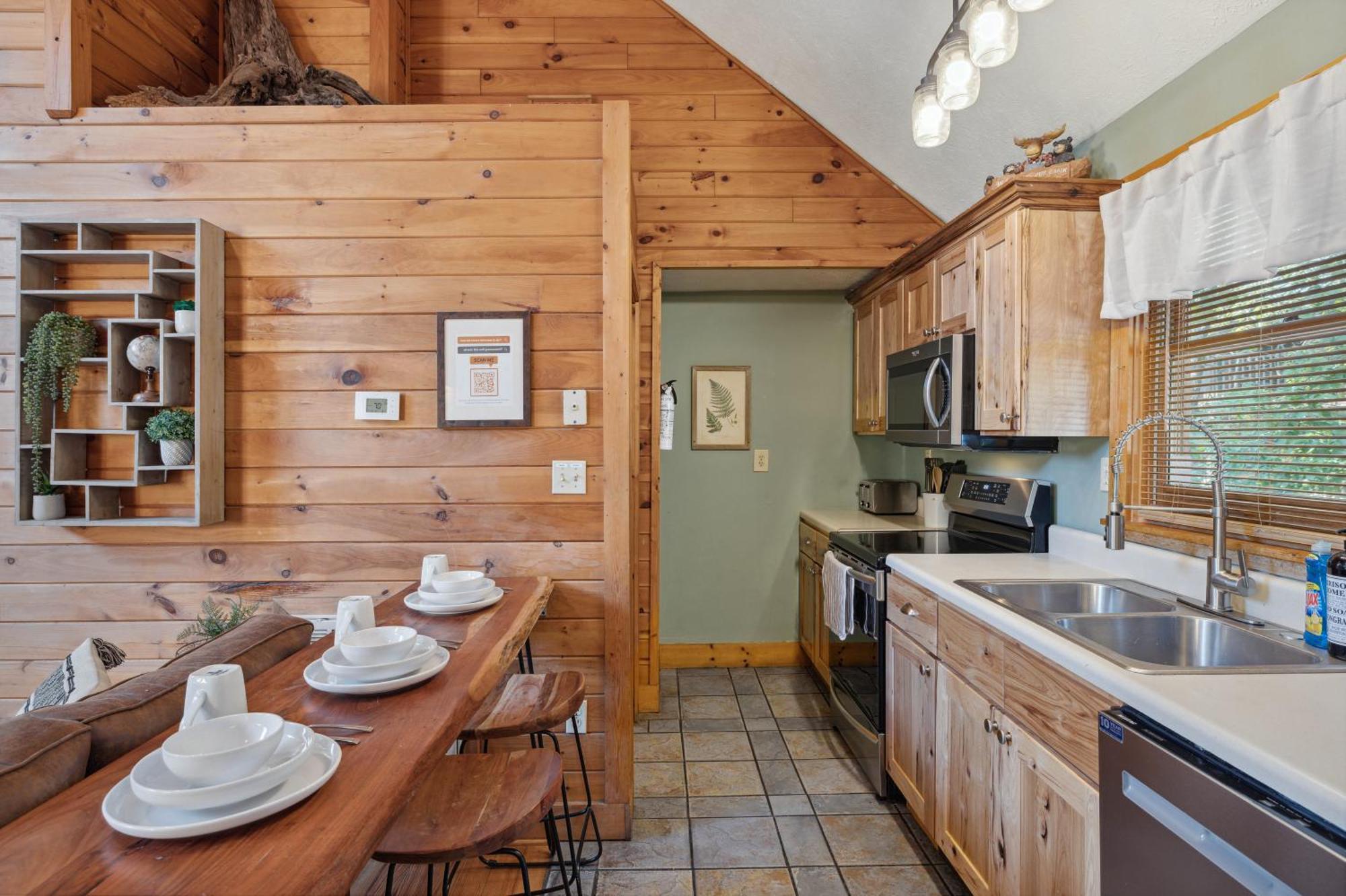 1 Min To The Parkway Spacious Cabin W 3 Suites And Extra Bedroom! Pigeon Forge Exterior photo